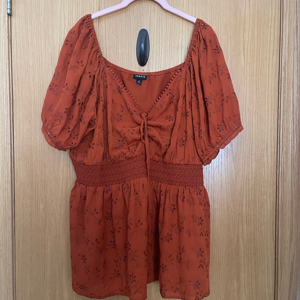 Torrid Rust Eyelet Babydoll Top ~ AUTUMN vibes